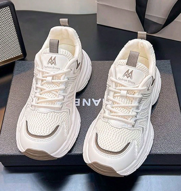 Comfortable Casual Sports Shoes For All Seasons